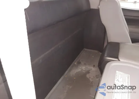 2007 Toyota Tundra Base 4.7L V8 z USA, uszkodzony, nr VIN 5TFKT52137X001910